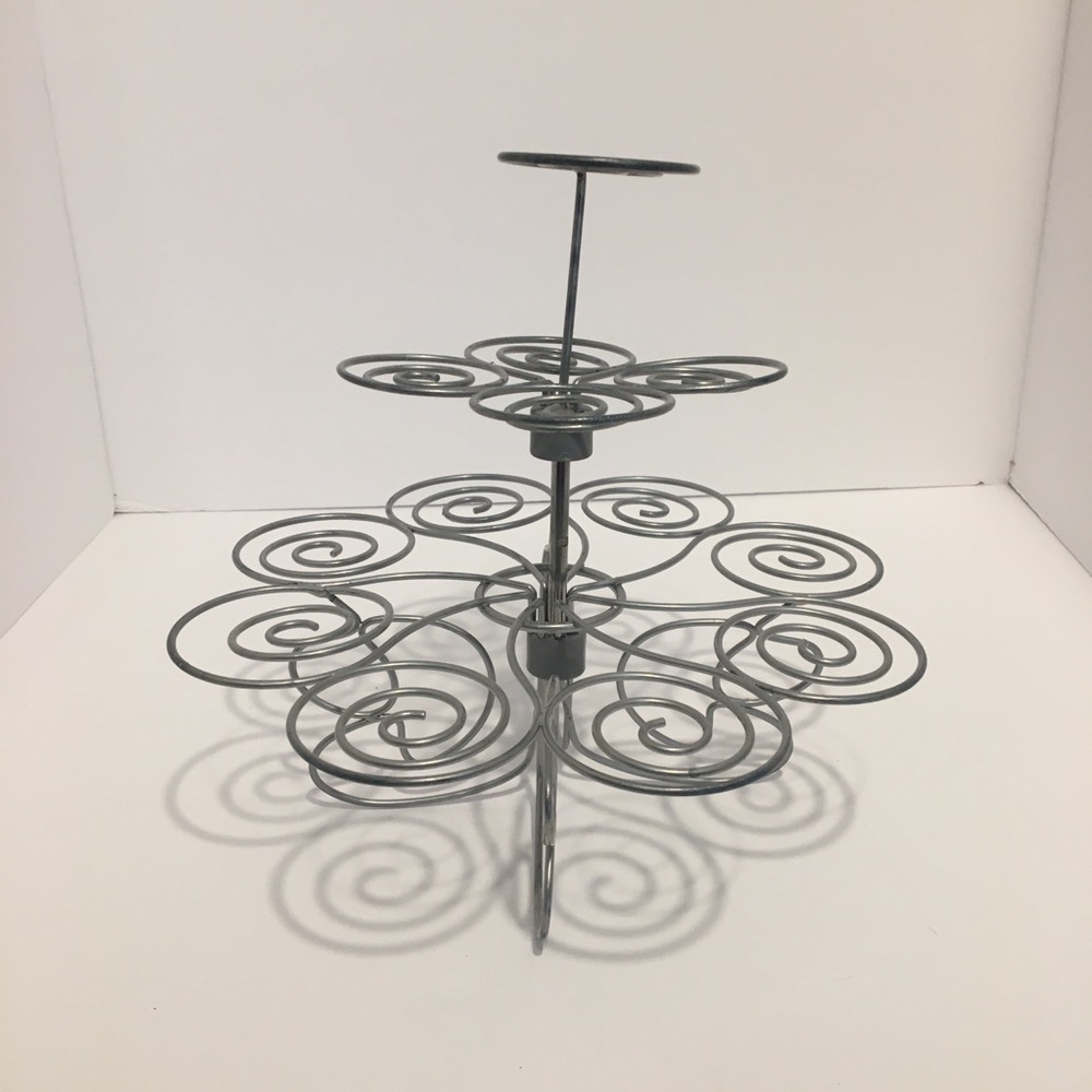 Cake/ Dessert Stand